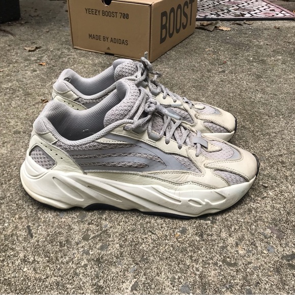 Yeezy 700 V2 Static Men’s Size 9 - Picture 8 of 15